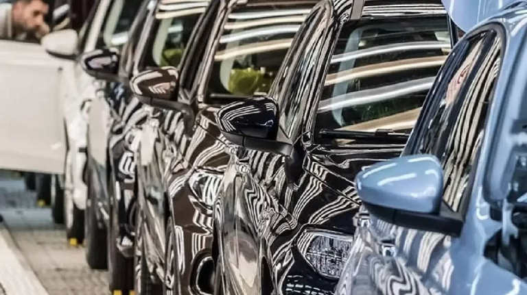 Otomotiv sektörü tarih yazdı! İlk 6 ayda rekor ihracat 19,9 milyar dolar