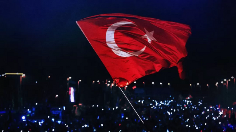 Spor kulüplerinden 15 Temmuz mesajı Milletimizin dik duruşunu unutmadık